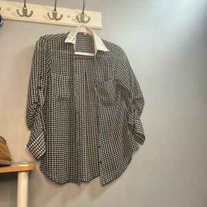 Express Portofino bottom down shirt